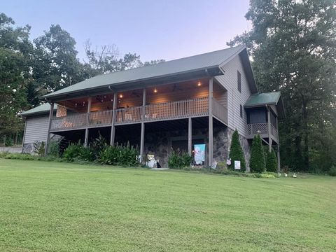 Photo of 287 Williams Road NW, Dalton, GA 30721 (MLS # 1525424)