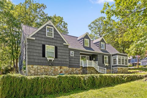 Photo of 1300 Elfin Road, Lookout Mountain, GA 30750 (MLS # 1513468)