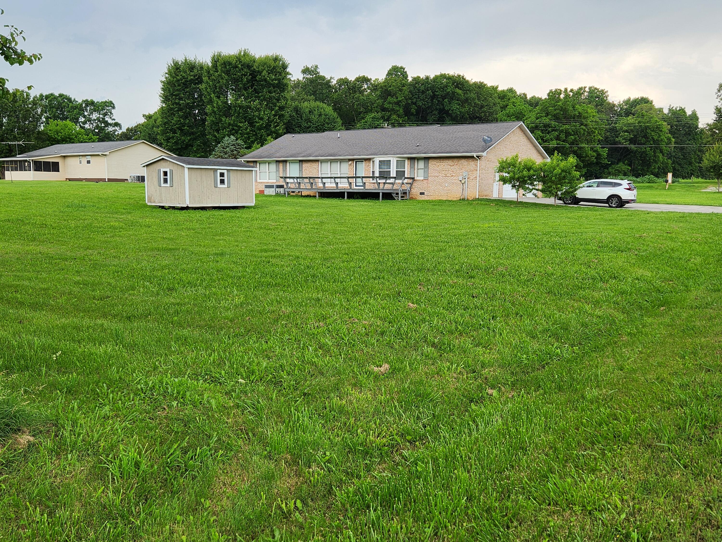 1070 Dyer Road, Madisonville, Tennessee image 8