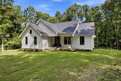 Photo of 252 Woodland Way, Signal Mountain, TN 37377 (MLS # 1541389)