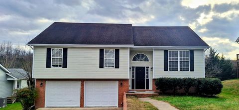 Photo of 946 Fuller Glen Circle, Chattanooga, TN 37421 (MLS # 1526054)
