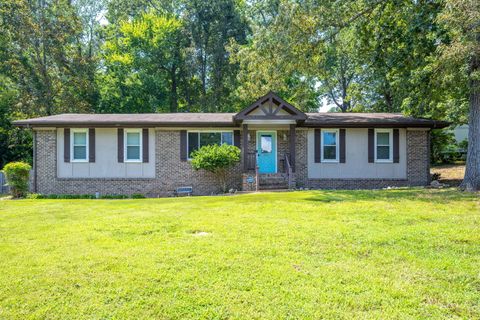 Photo of 8900 Wellthor Circle, Soddy Daisy, TN 37379 (MLS # 1518730)