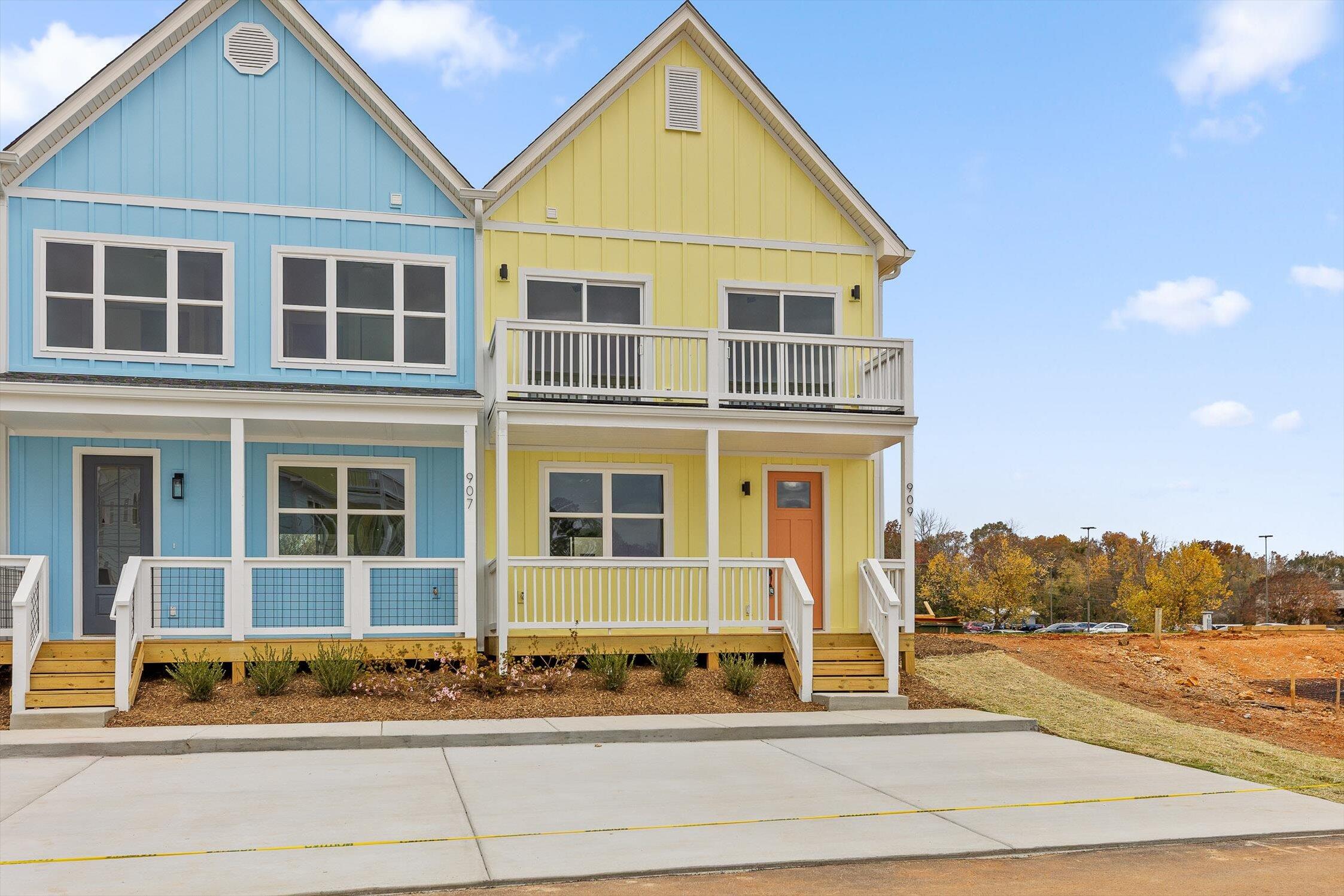 909 Blue Heights Drive 17