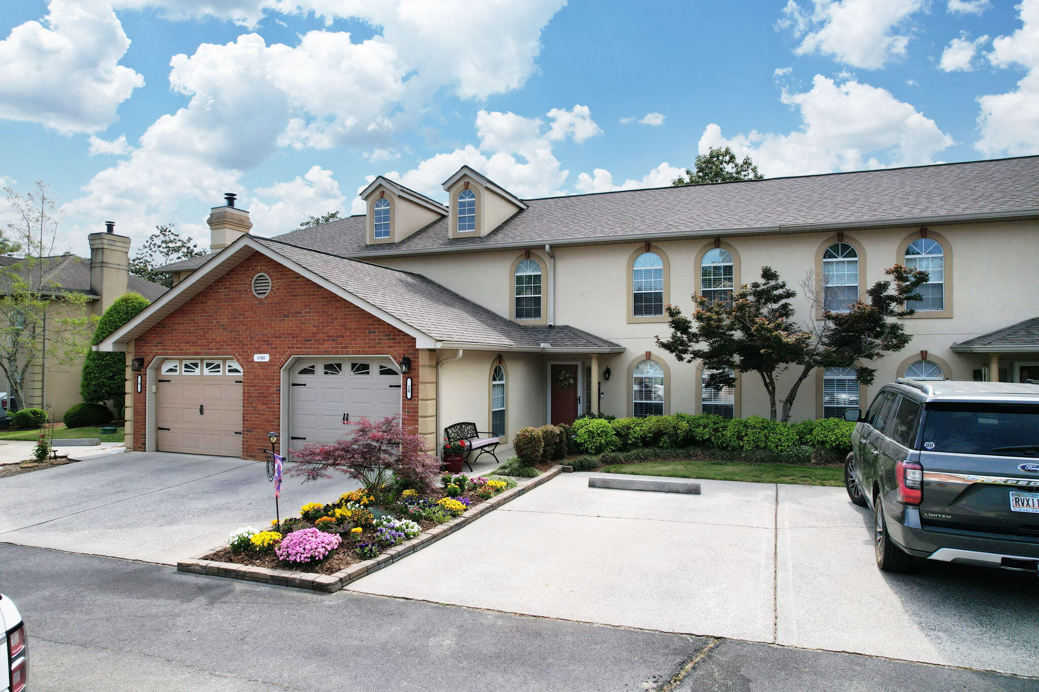 1705 White Oak Lane Unit 10