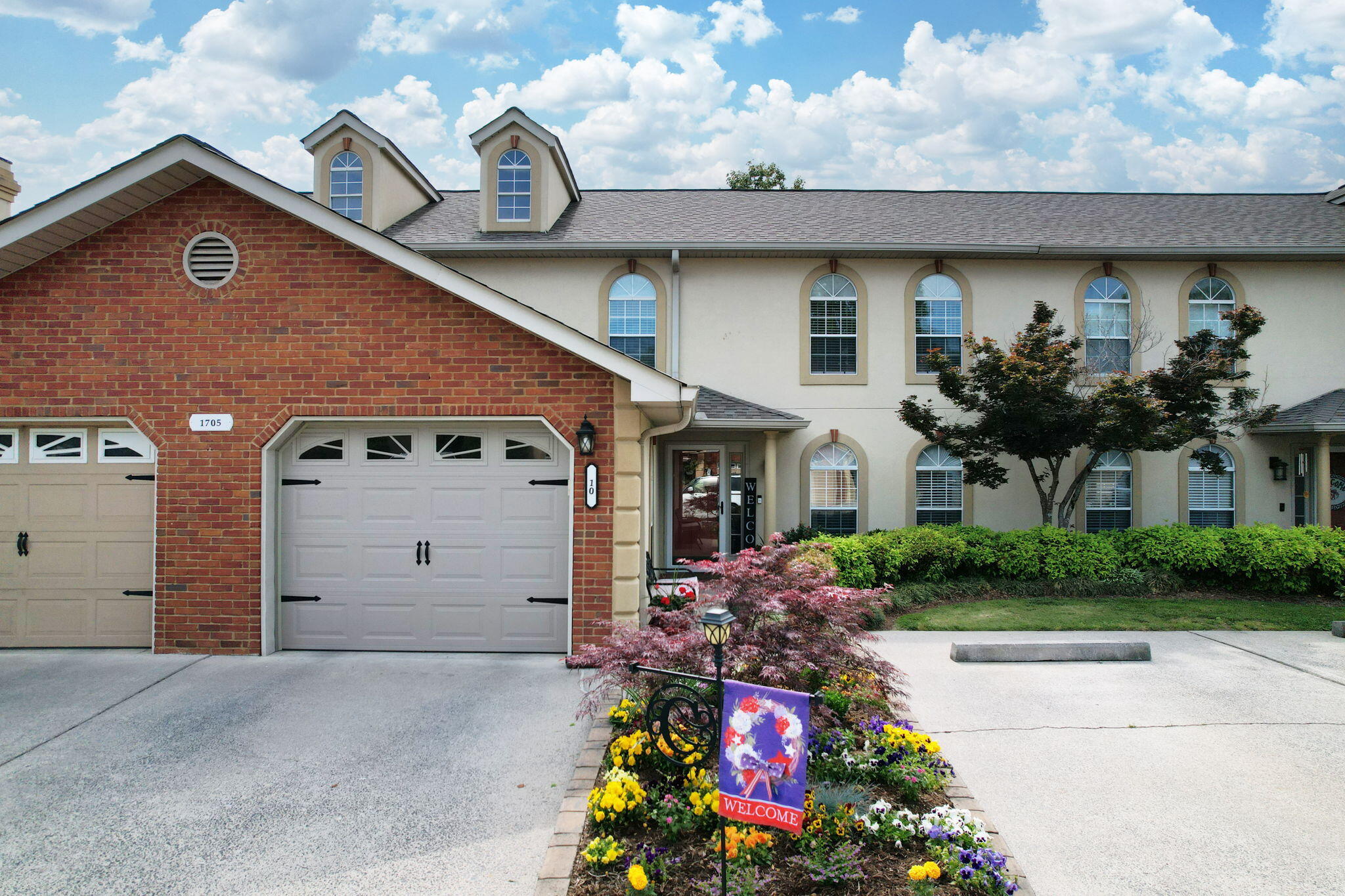 1705 White Oak Lane Unit 10