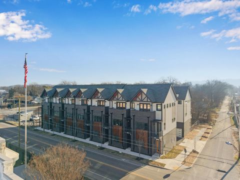 Photo of 1800 S Holtzclaw Avenue, Chattanooga, TN 37404 (MLS # 1528256)