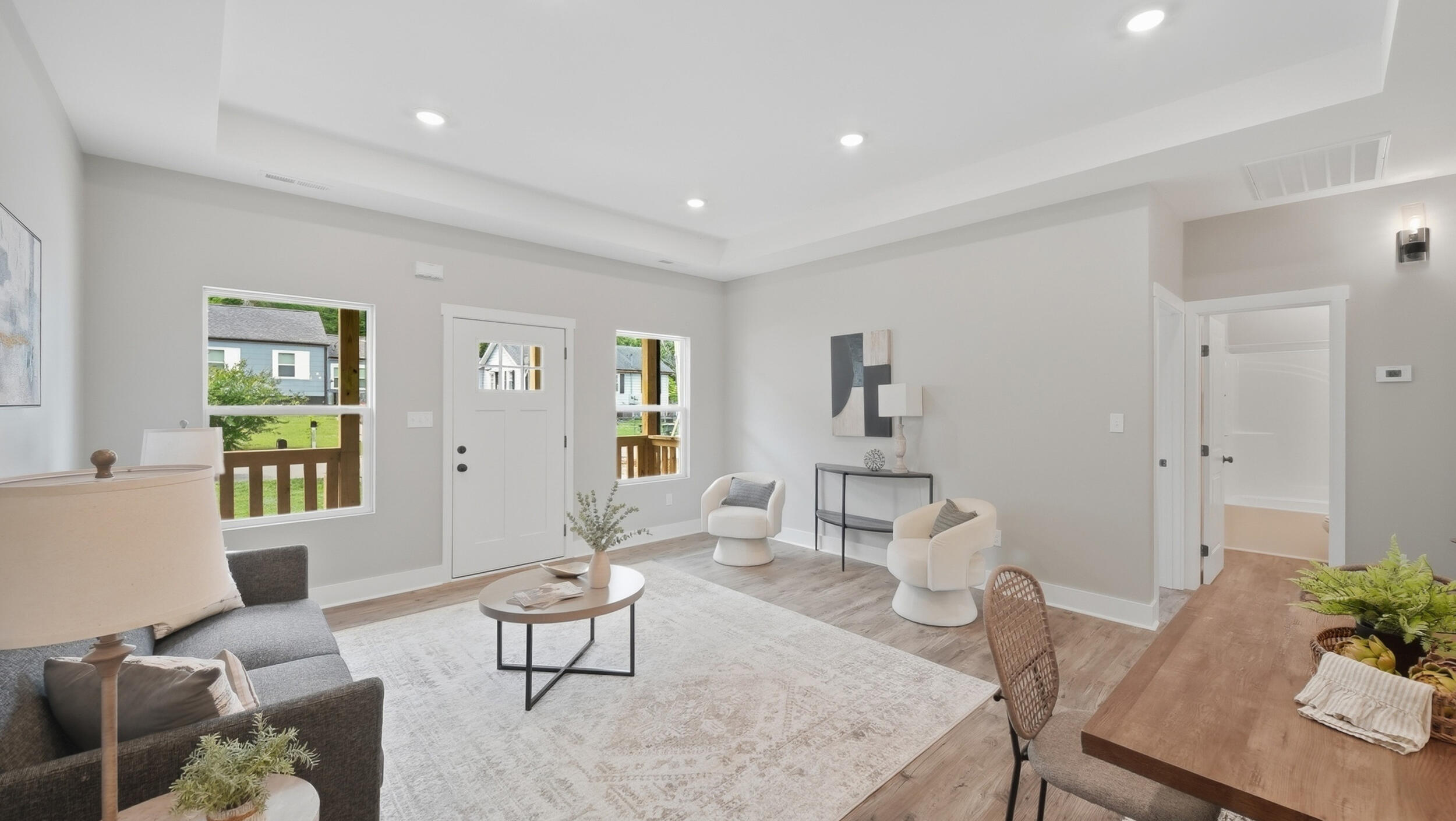 720 W Henderson Drive