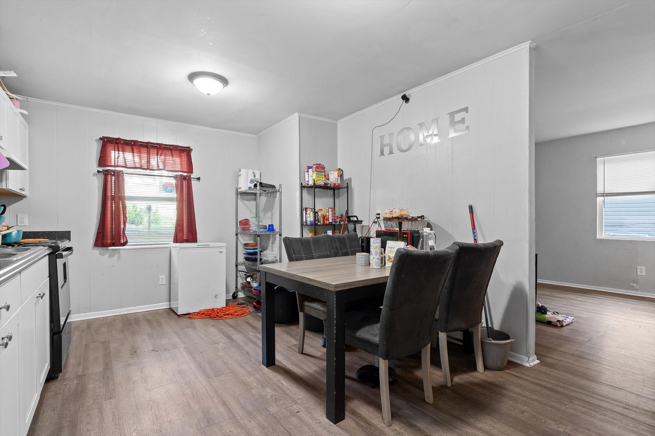 Chattanooga, Tennessee 37411, United States, 3 Bedrooms Bedrooms, ,2 BathroomsBathrooms,Residential,Active,195575