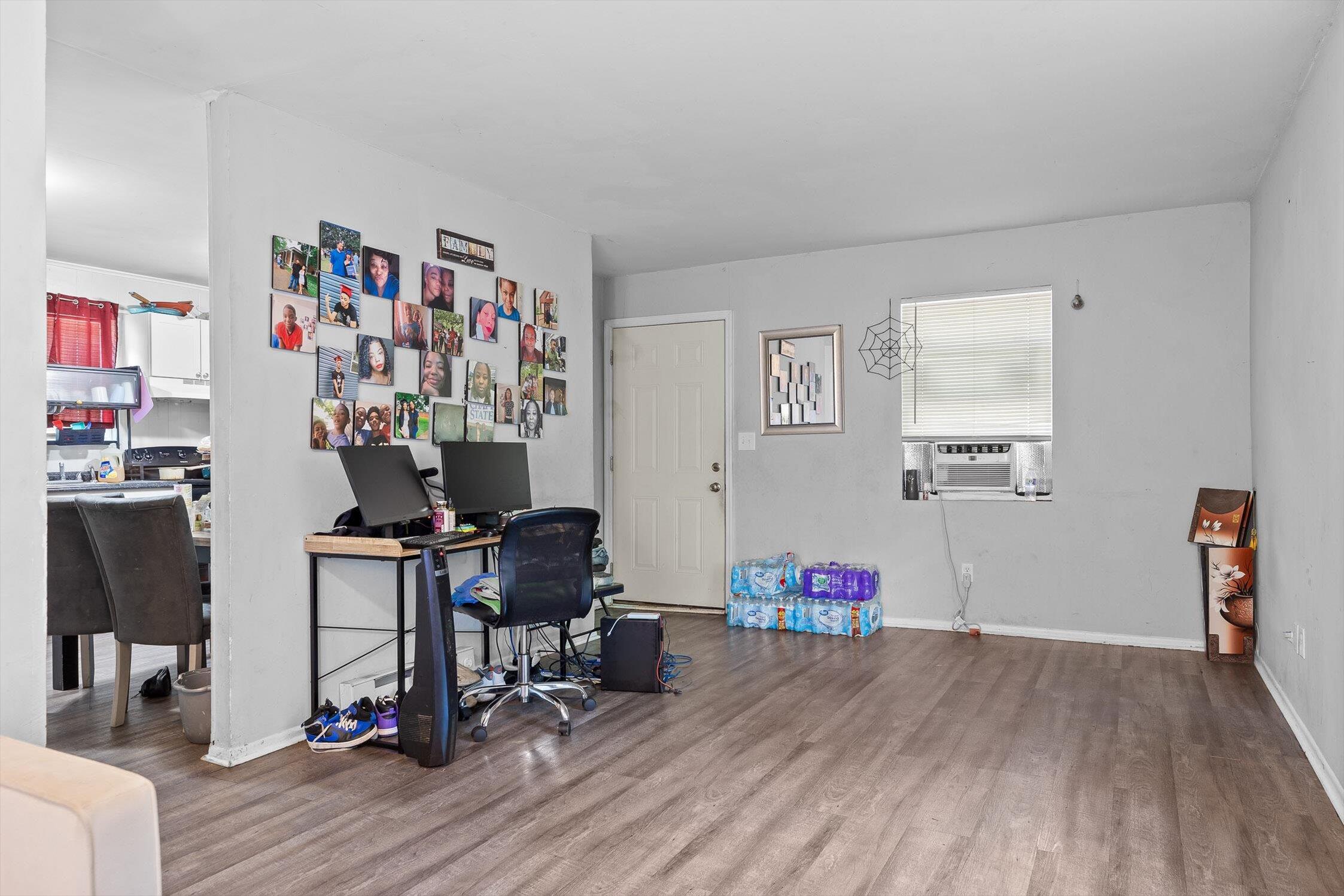 Chattanooga, Tennessee 37411, United States, 3 Bedrooms Bedrooms, ,2 BathroomsBathrooms,Residential,Active,195575