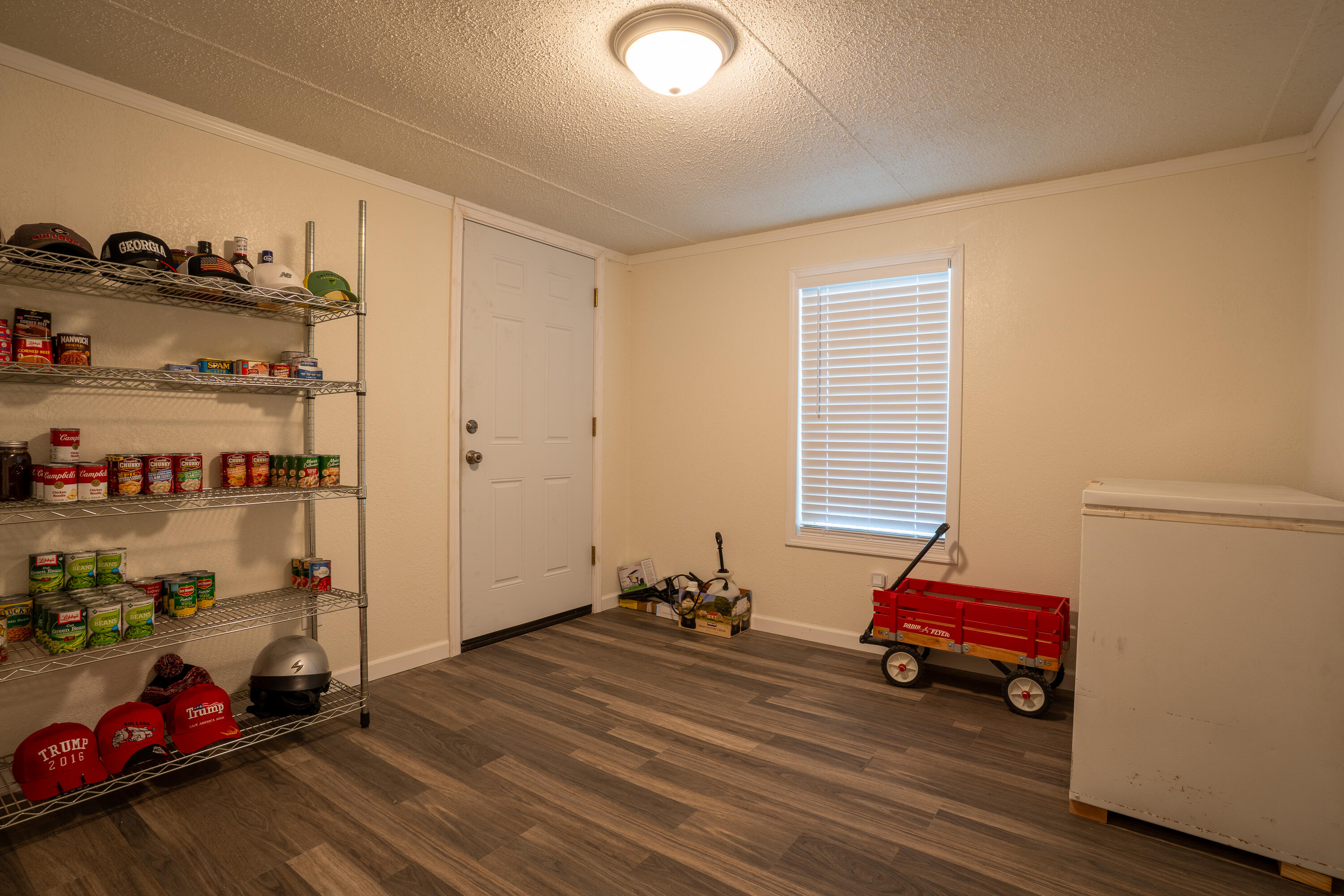 Flat Rock, Alabama 35966, United States, 4 Bedrooms Bedrooms, ,2 BathroomsBathrooms,Residential,Pending,216777