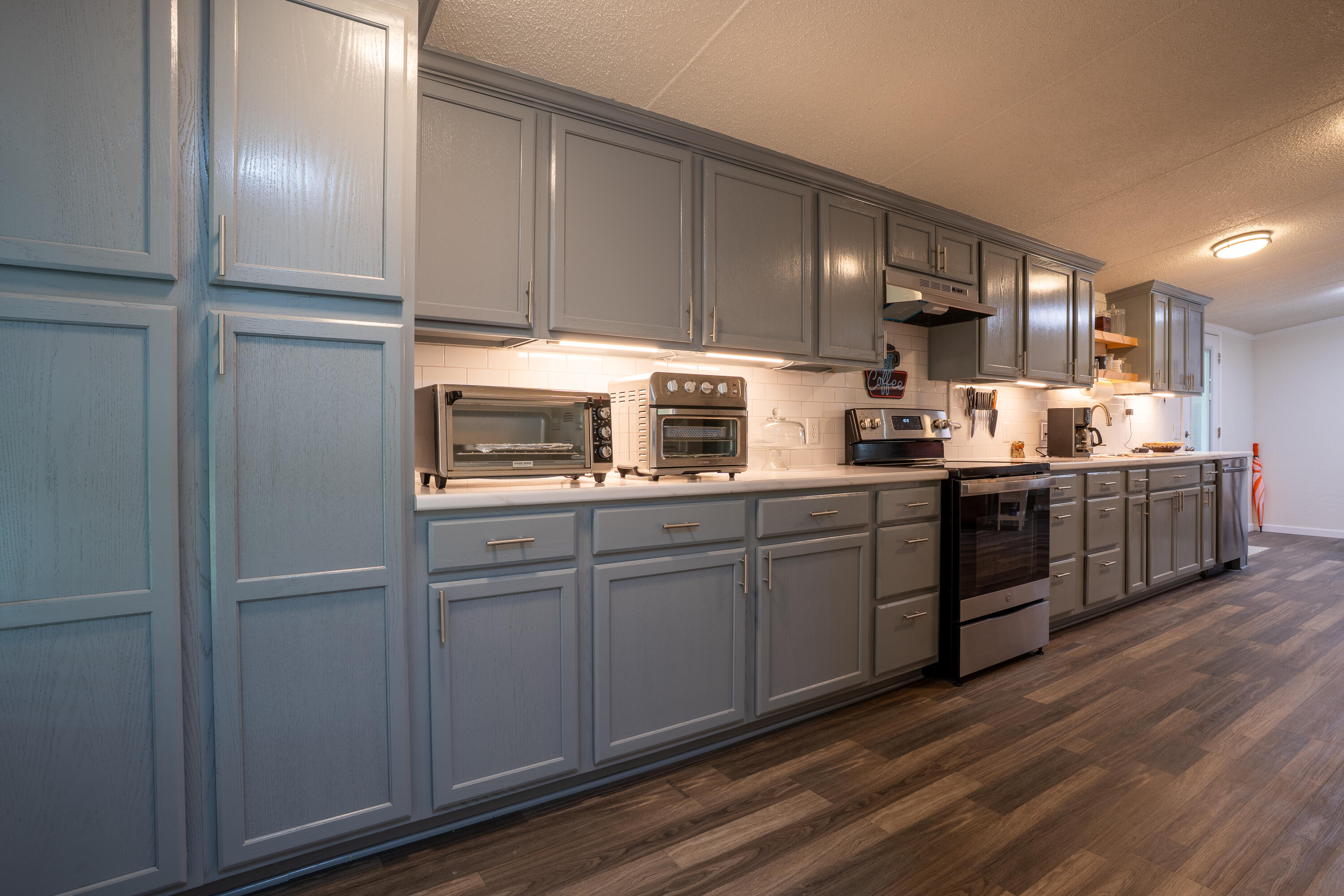 Flat Rock, Alabama 35966, United States, 4 Bedrooms Bedrooms, ,2 BathroomsBathrooms,Residential,Pending,216777