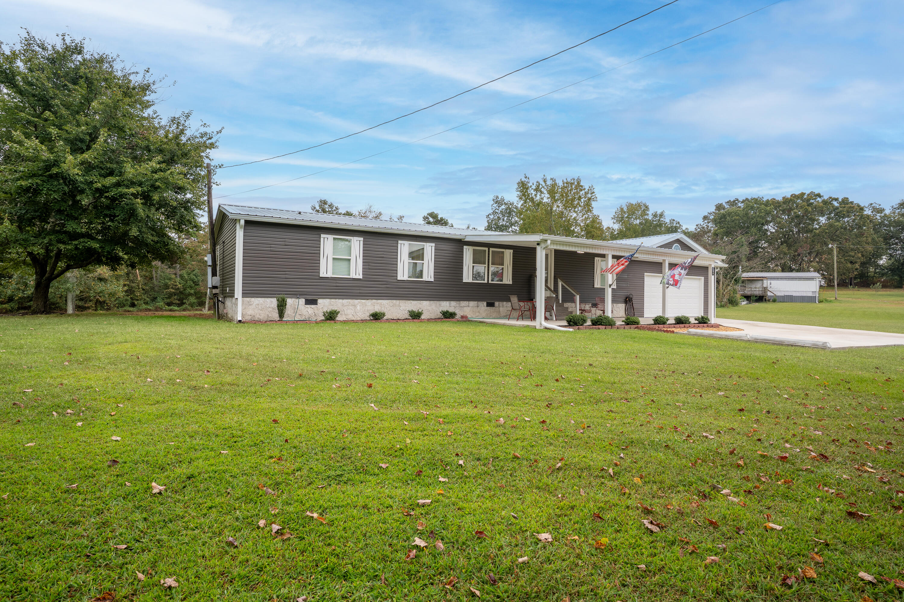 Flat Rock, Alabama 35966, United States, 4 Bedrooms Bedrooms, ,2 BathroomsBathrooms,Residential,Pending,216777