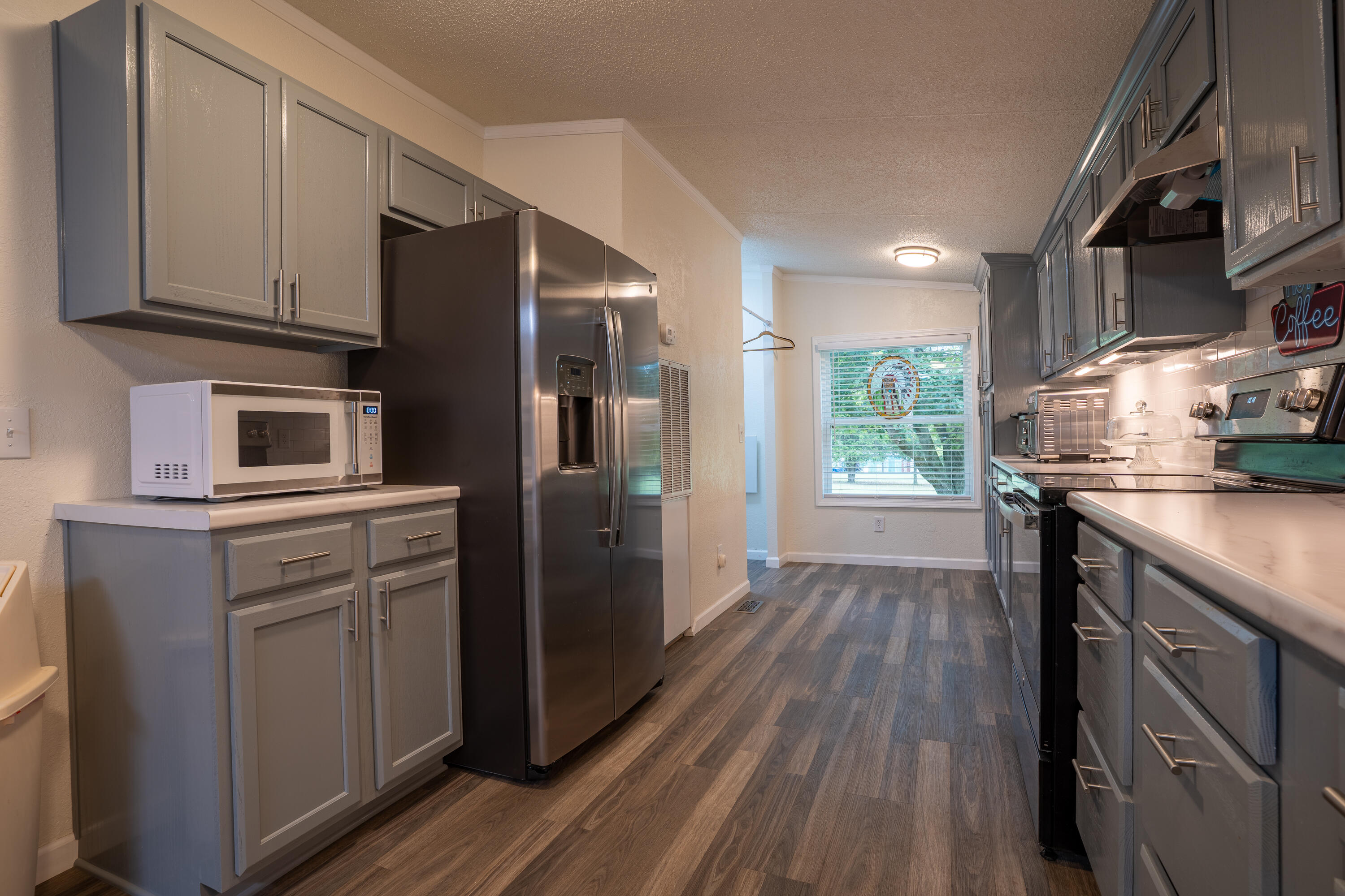 Flat Rock, Alabama 35966, United States, 4 Bedrooms Bedrooms, ,2 BathroomsBathrooms,Residential,Pending,216777