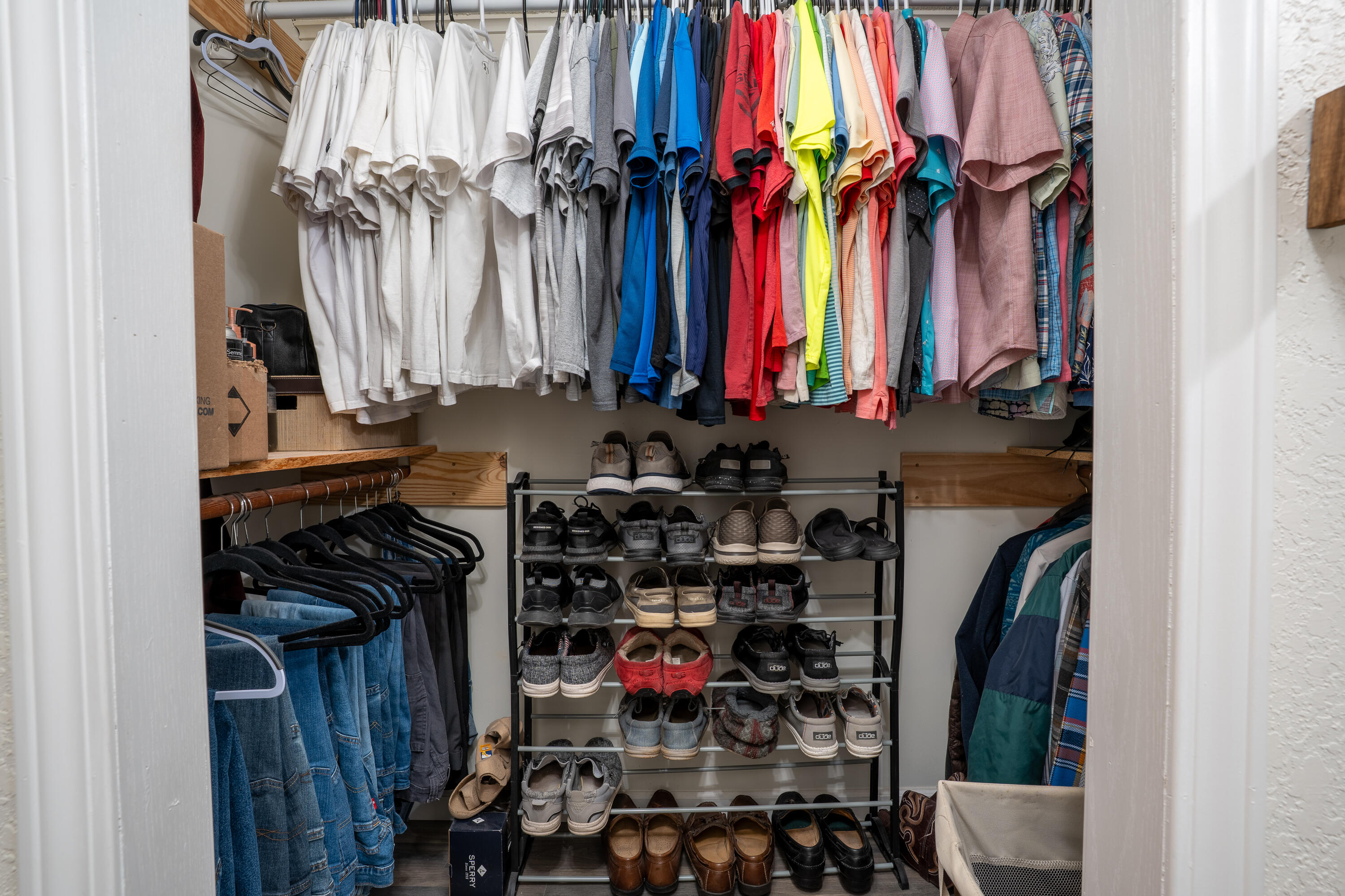 Flat Rock, Alabama 35966, United States, 4 Bedrooms Bedrooms, ,2 BathroomsBathrooms,Residential,Pending,216777