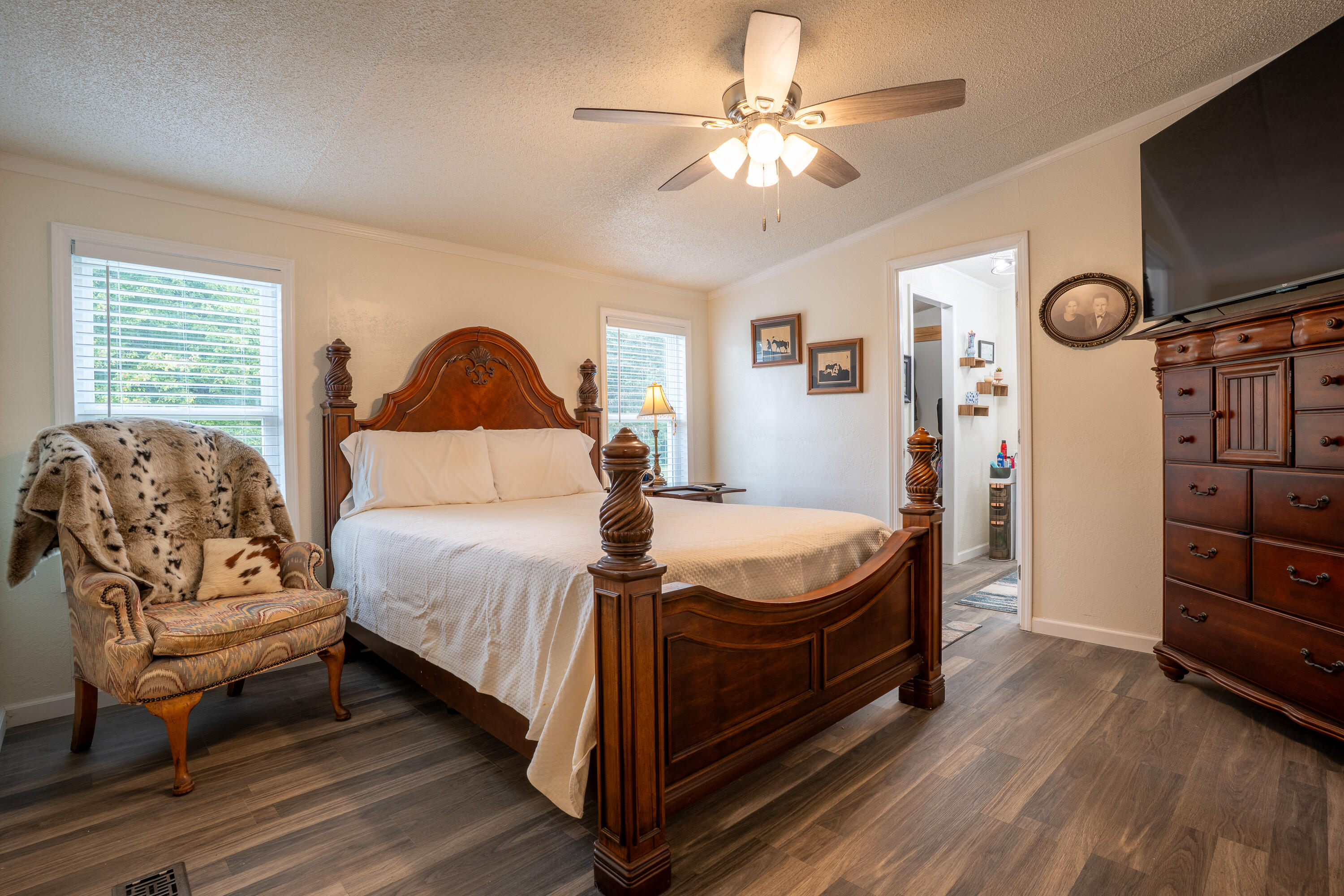 Flat Rock, Alabama 35966, United States, 4 Bedrooms Bedrooms, ,2 BathroomsBathrooms,Residential,Pending,216777