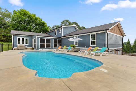 Photo of 9853 Hixson Pike, Soddy Daisy, TN 37379 (MLS # 1536712)
