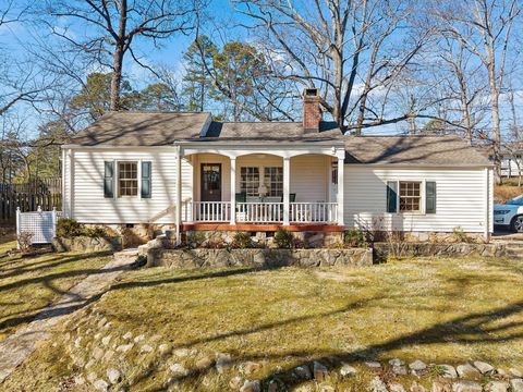 Photo of 965 Signal Road, Signal Mountain, TN 37377 (MLS # 1527355)