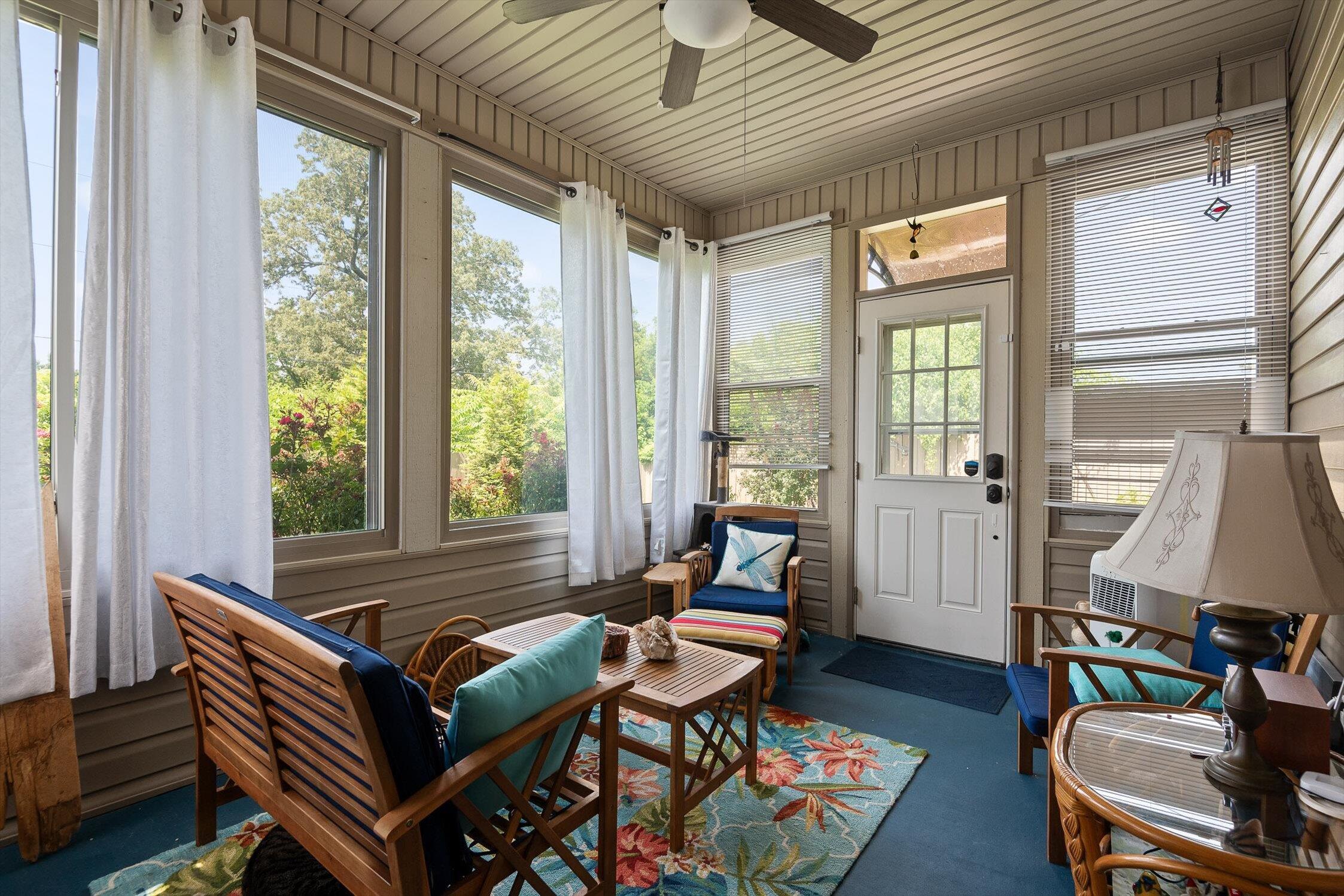 Rossville, Georgia 30741, United States, 3 Bedrooms Bedrooms, ,2 BathroomsBathrooms,Residential,Active,172771