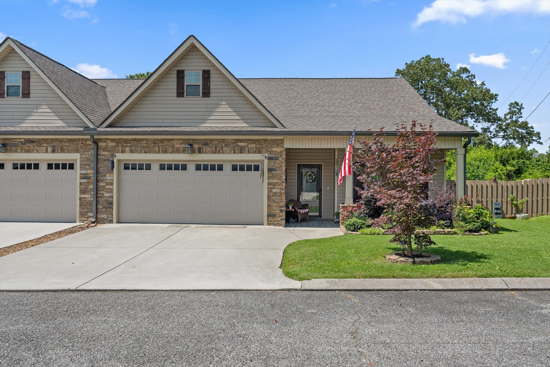 Rossville, Georgia 30741, United States, 3 Bedrooms Bedrooms, ,2 BathroomsBathrooms,Residential,Active,172771