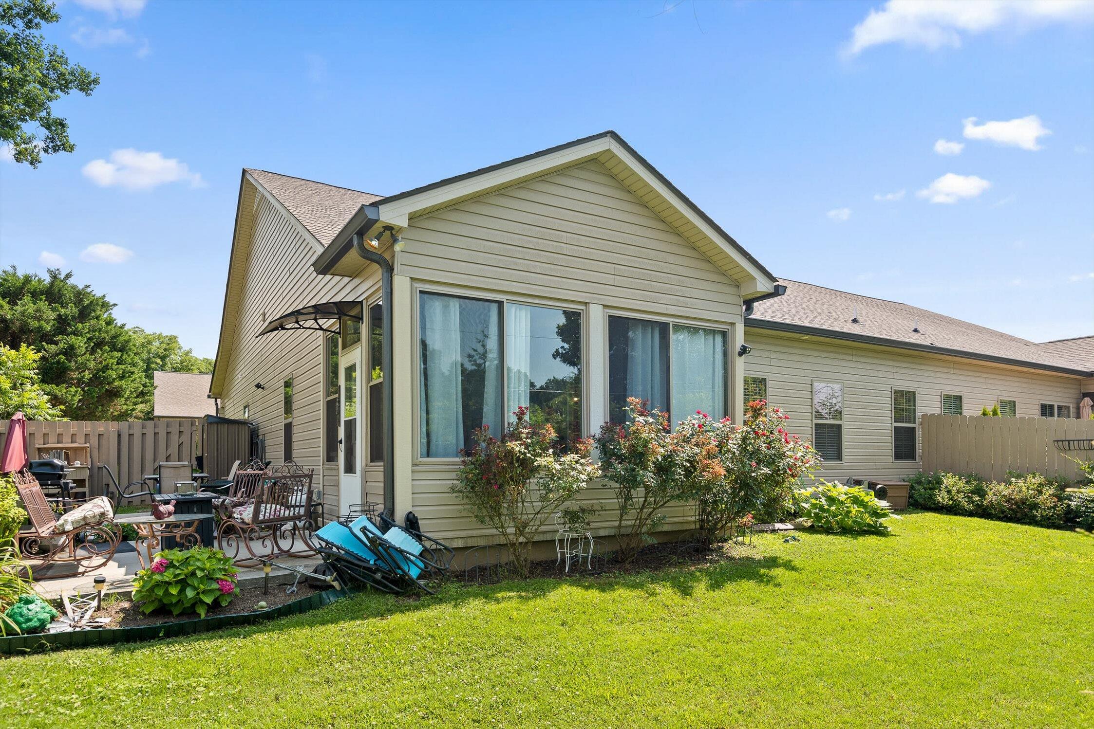 Rossville, Georgia 30741, United States, 3 Bedrooms Bedrooms, ,2 BathroomsBathrooms,Residential,Active,172771