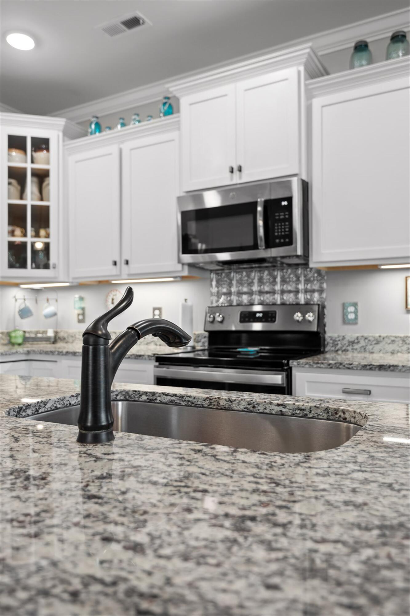 Rossville, Georgia 30741, United States, 3 Bedrooms Bedrooms, ,2 BathroomsBathrooms,Residential,Active,172771