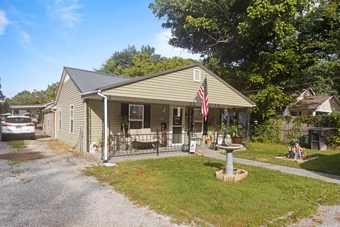 Homes For Sale - 312 Gentry Street<br/> Tullahoma, TN 37388