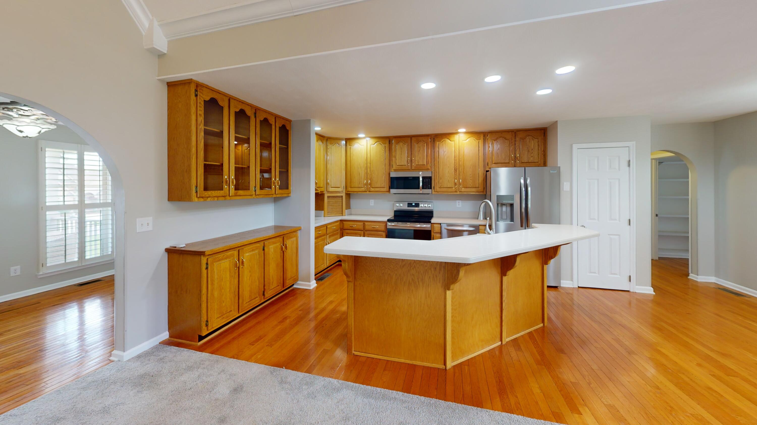 799 Riverbend Drive