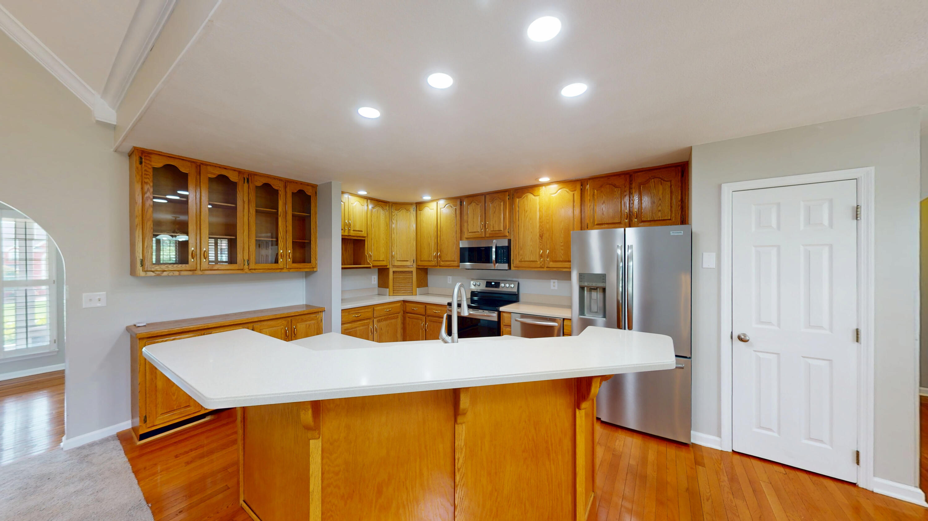 799 Riverbend Drive