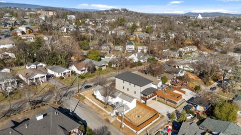 Tiny photo for 612 Barton Avenue, Chattanooga, TN 37405 (MLS # 1526944)