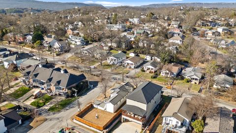 Tiny photo for 612 Barton Avenue, Chattanooga, TN 37405 (MLS # 1526944)