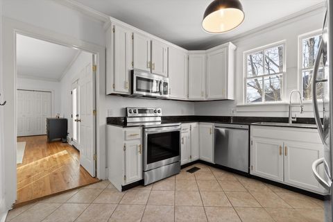 Tiny photo for 612 Barton Avenue, Chattanooga, TN 37405 (MLS # 1526944)