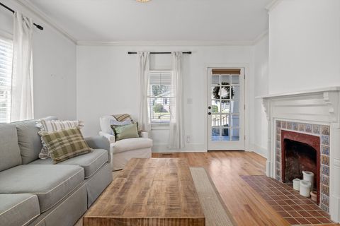 Tiny photo for 612 Barton Avenue, Chattanooga, TN 37405 (MLS # 1526944)