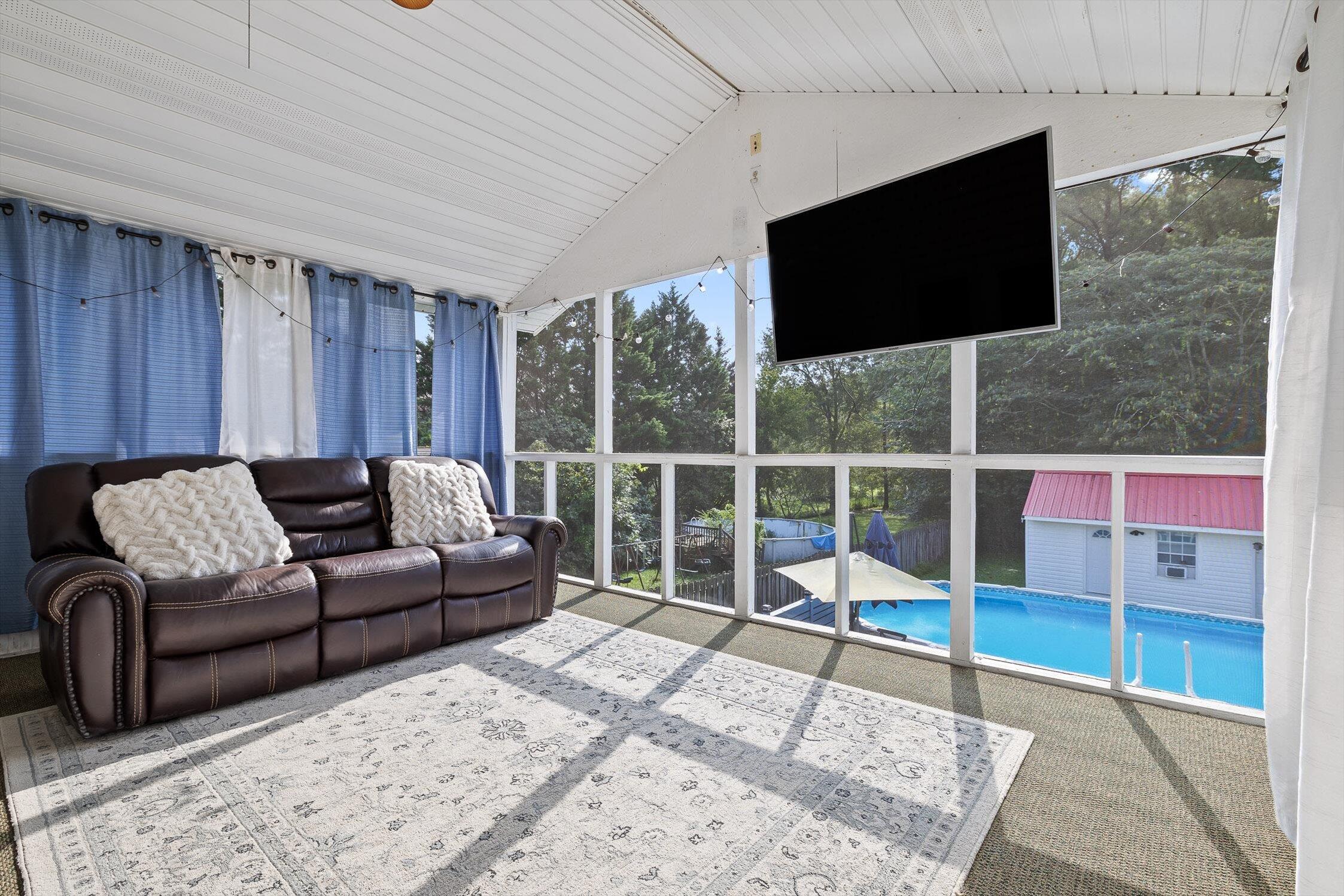 Chattanooga, Tennessee 37412, United States, 3 Bedrooms Bedrooms, ,3 BathroomsBathrooms,Residential,Active,197922