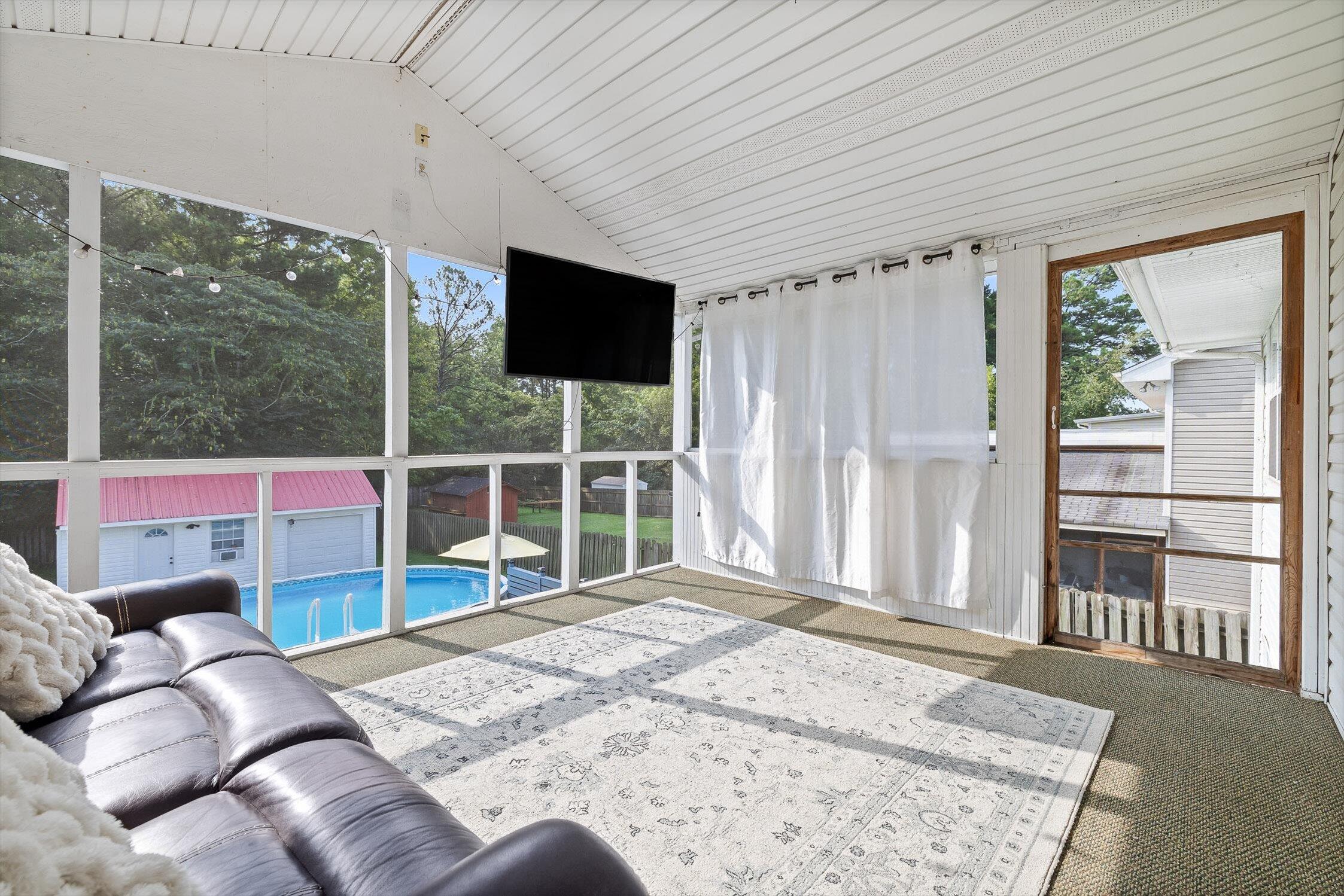 Chattanooga, Tennessee 37412, United States, 3 Bedrooms Bedrooms, ,3 BathroomsBathrooms,Residential,Active,197922