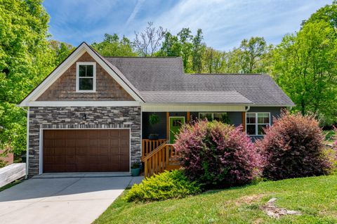 Photo of 5820 Northshore Drive, Hixson, TN 37343 (MLS # 1532875)
