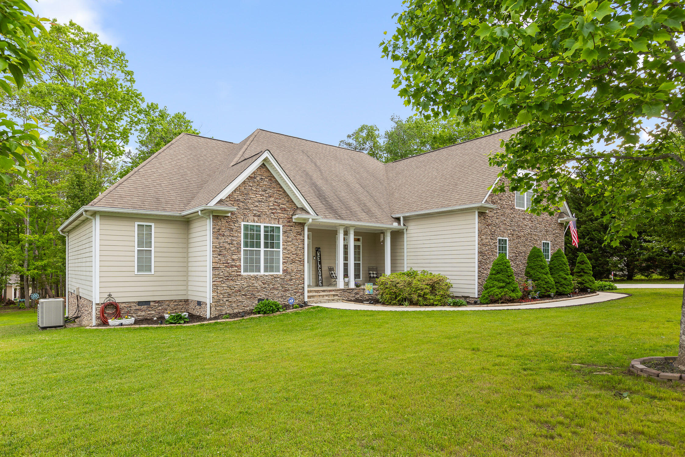 212 Smith Street, Signal Mountain, Tennessee image 2