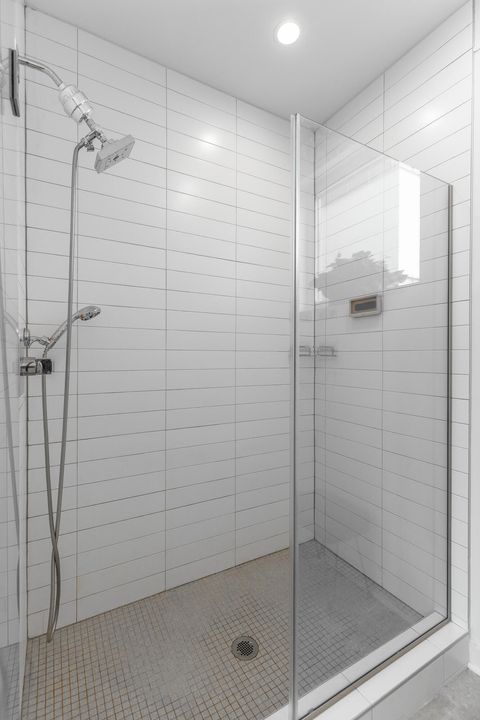 Tiny photo for 411 Fairpoint Street, Chattanooga, TN 37405 (MLS # 1526070)