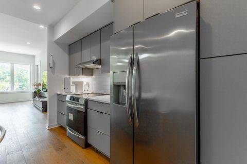 Tiny photo for 411 Fairpoint Street, Chattanooga, TN 37405 (MLS # 1526070)