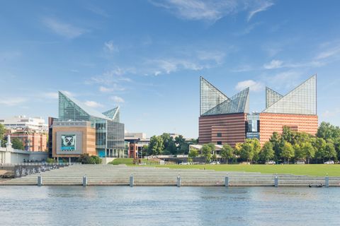 Tiny photo for 411 Fairpoint Street, Chattanooga, TN 37405 (MLS # 1526070)