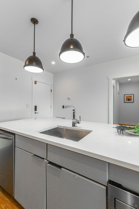 Tiny photo for 411 Fairpoint Street, Chattanooga, TN 37405 (MLS # 1526070)