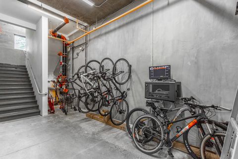 Tiny photo for 411 Fairpoint Street, Chattanooga, TN 37405 (MLS # 1526070)