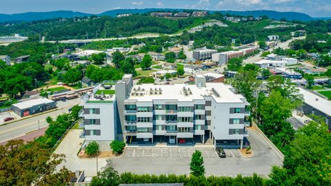 Tiny photo for 411 Fairpoint Street, Chattanooga, TN 37405 (MLS # 1526070)