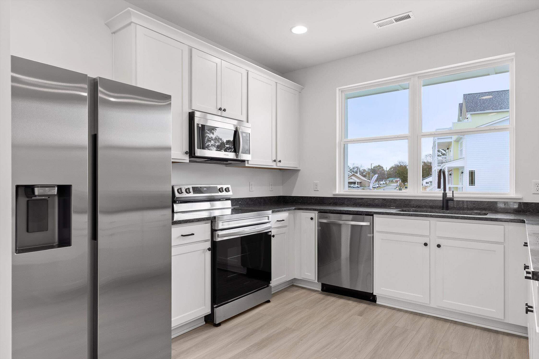 905 Blue Heights Drive 19