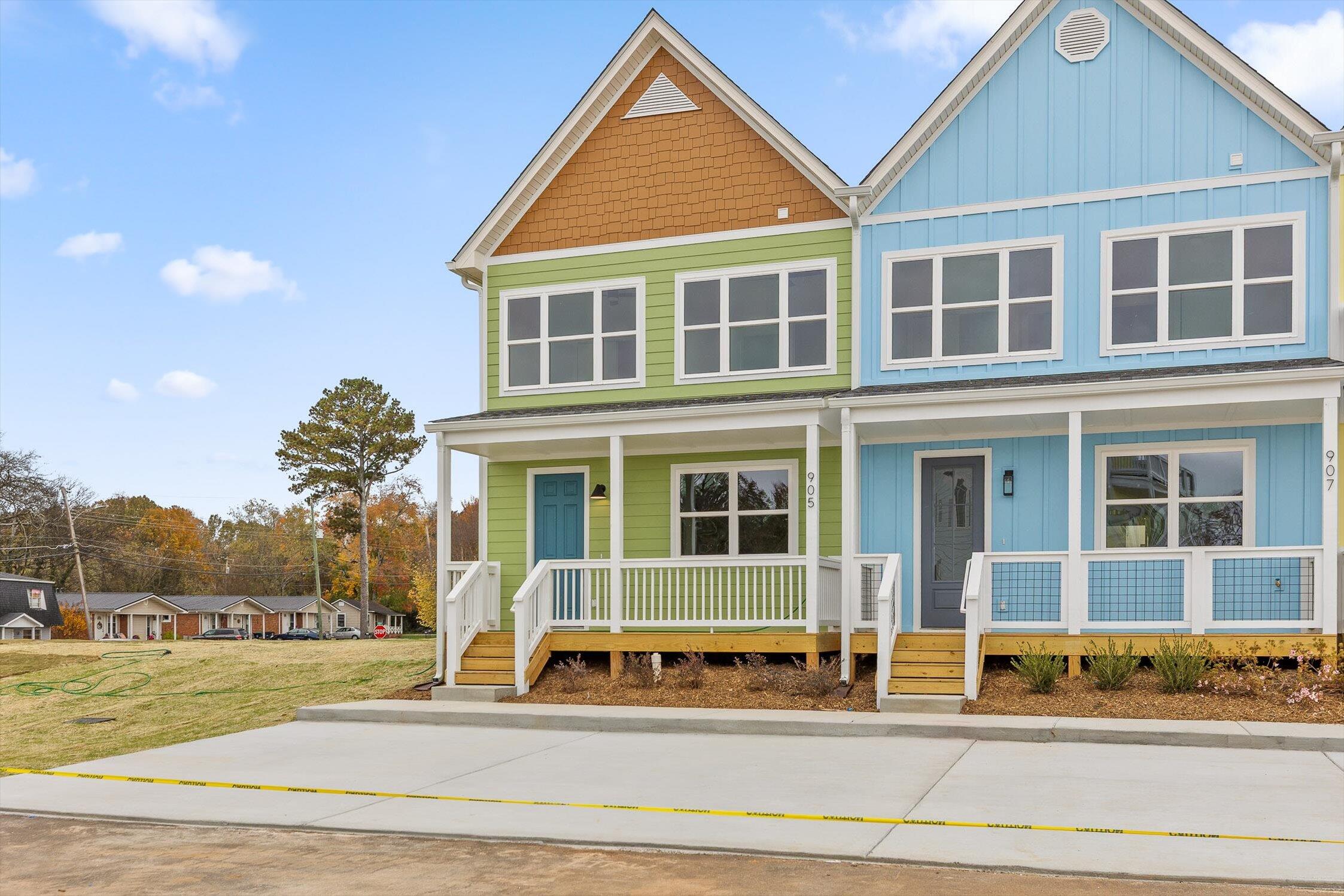 905 Blue Heights Drive 19