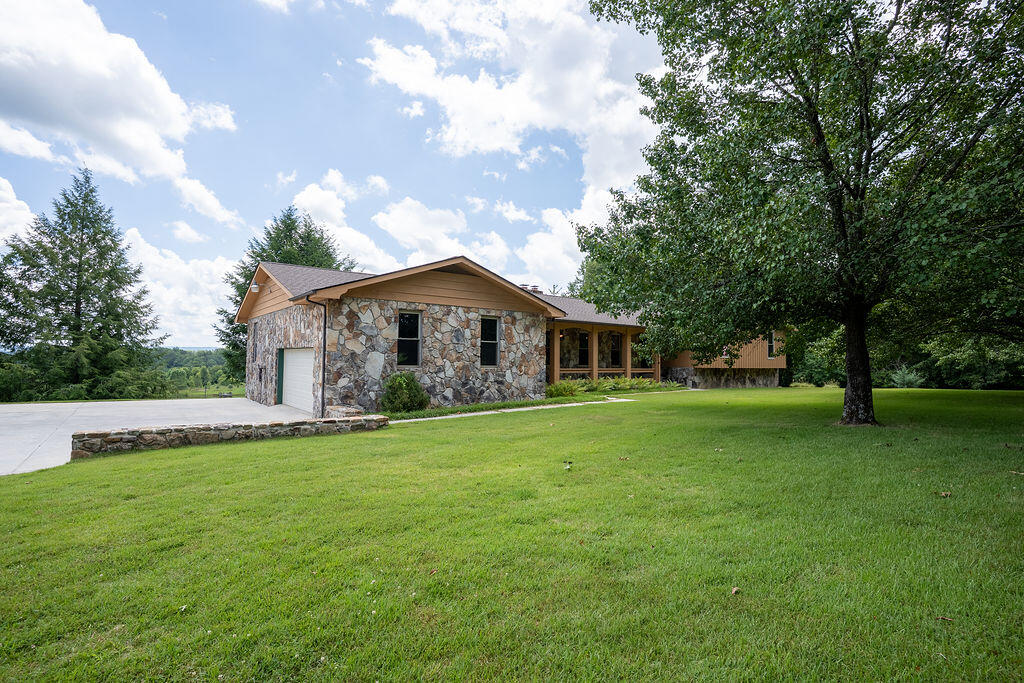 Trenton, Georgia 30752, United States, 4 Bedrooms Bedrooms, ,4 BathroomsBathrooms,Residential,Active,174179