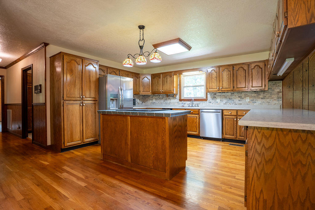 Trenton, Georgia 30752, United States, 4 Bedrooms Bedrooms, ,4 BathroomsBathrooms,Residential,Active,174179