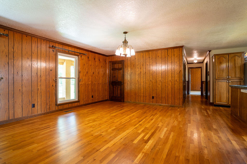 Trenton, Georgia 30752, United States, 4 Bedrooms Bedrooms, ,4 BathroomsBathrooms,Residential,Active,174179