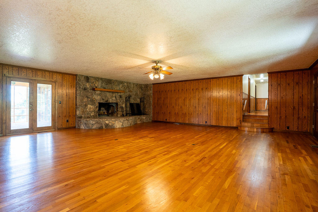 Trenton, Georgia 30752, United States, 4 Bedrooms Bedrooms, ,4 BathroomsBathrooms,Residential,Active,174179