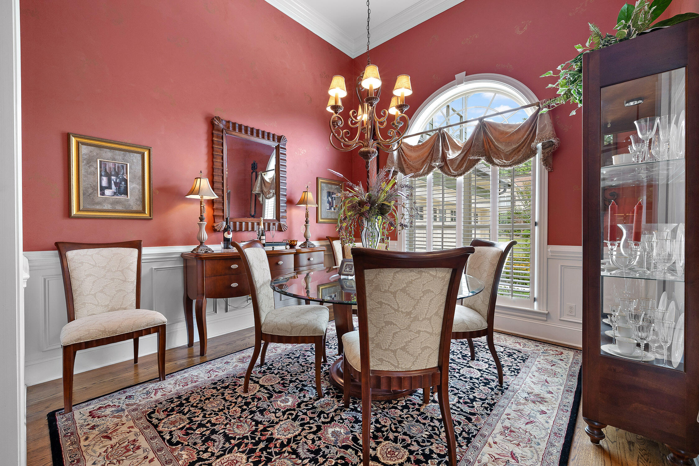 Chattanooga, Tennessee 37419, United States, 4 Bedrooms Bedrooms, ,4 BathroomsBathrooms,Residential,Pending,52913