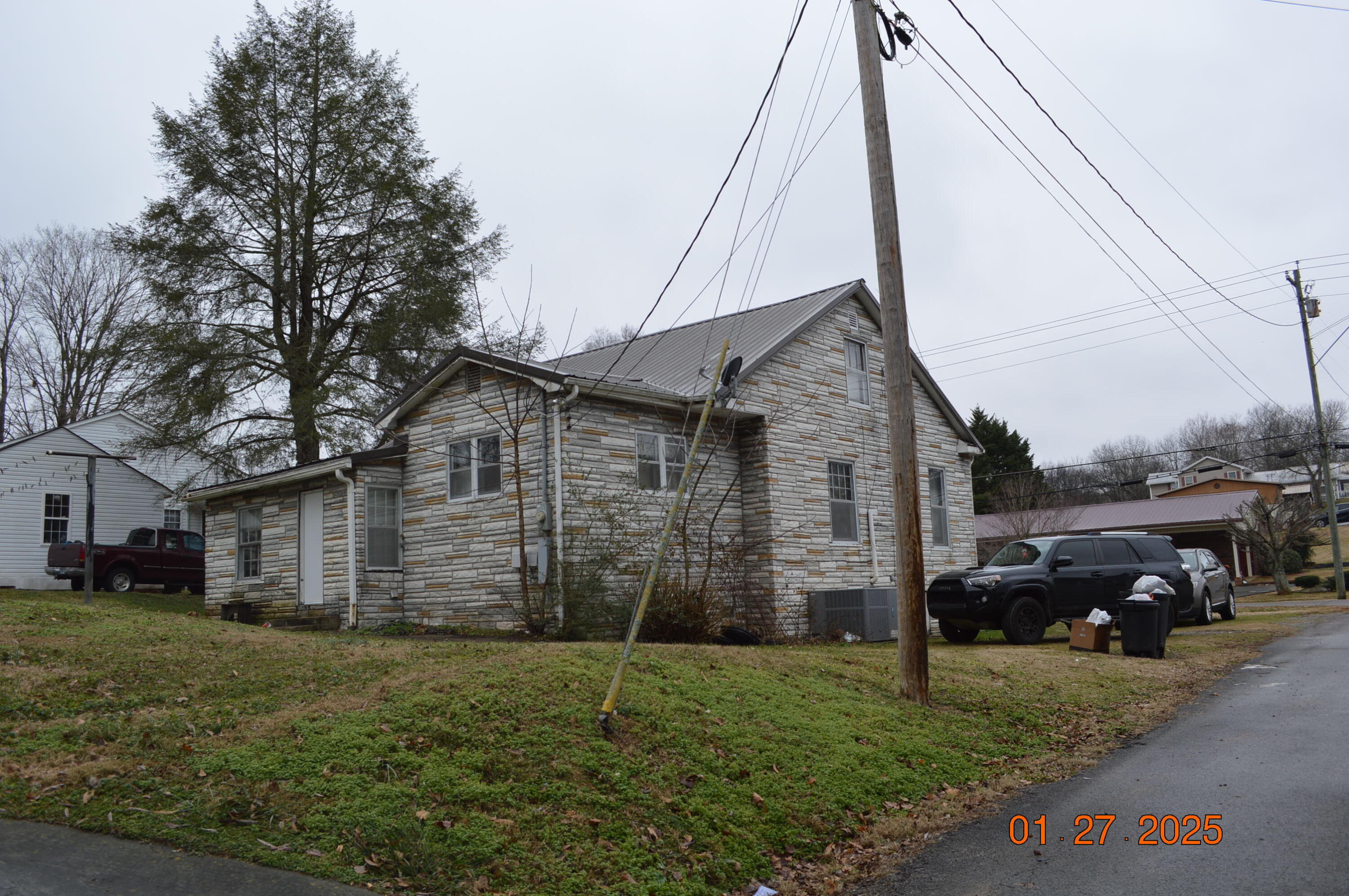 912 N Price Street, Sweetwater, Tennessee image 1